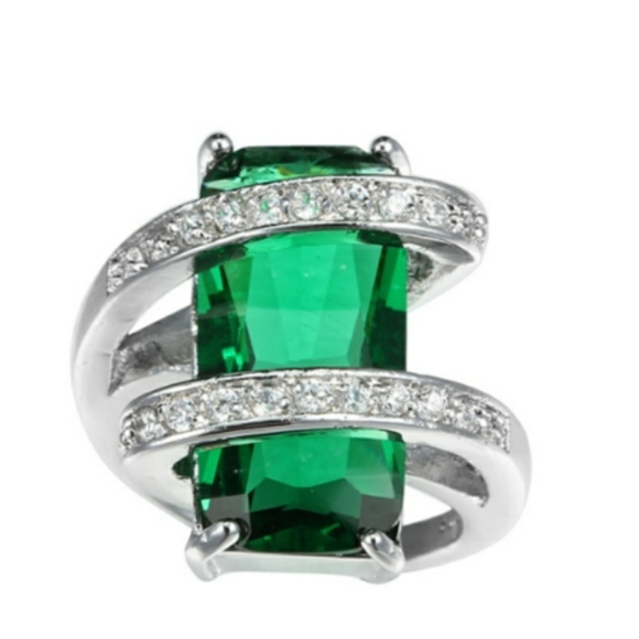 Ring - Picture 2 of 4